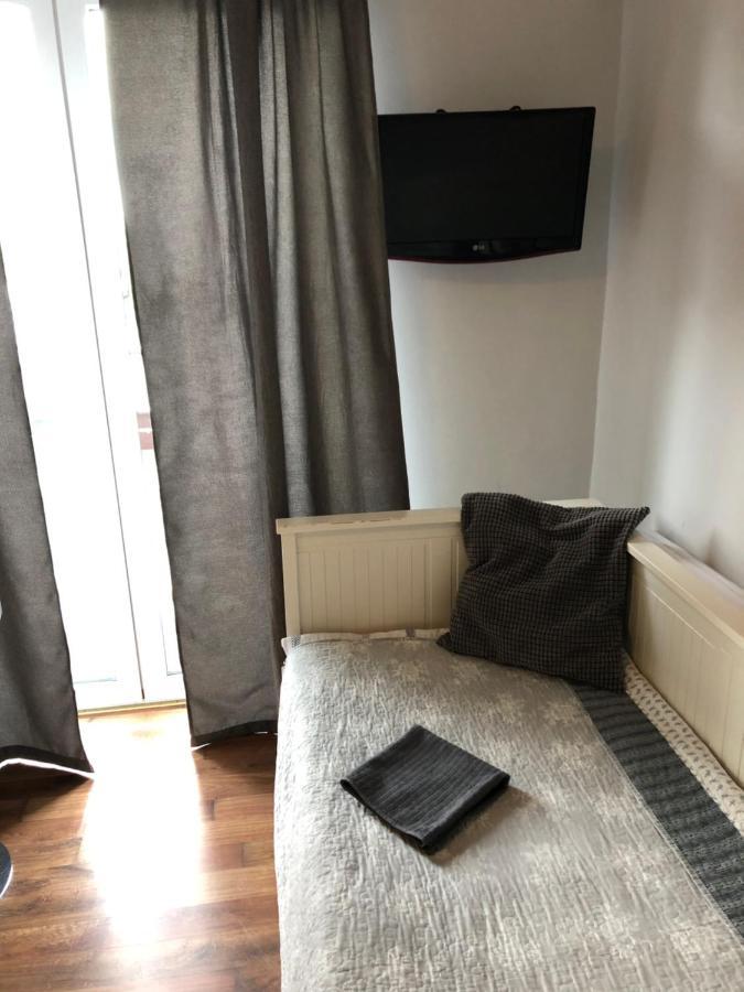 Route 7 Rooms Myślenice Extérieur photo