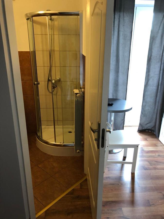 Route 7 Rooms Myślenice Extérieur photo