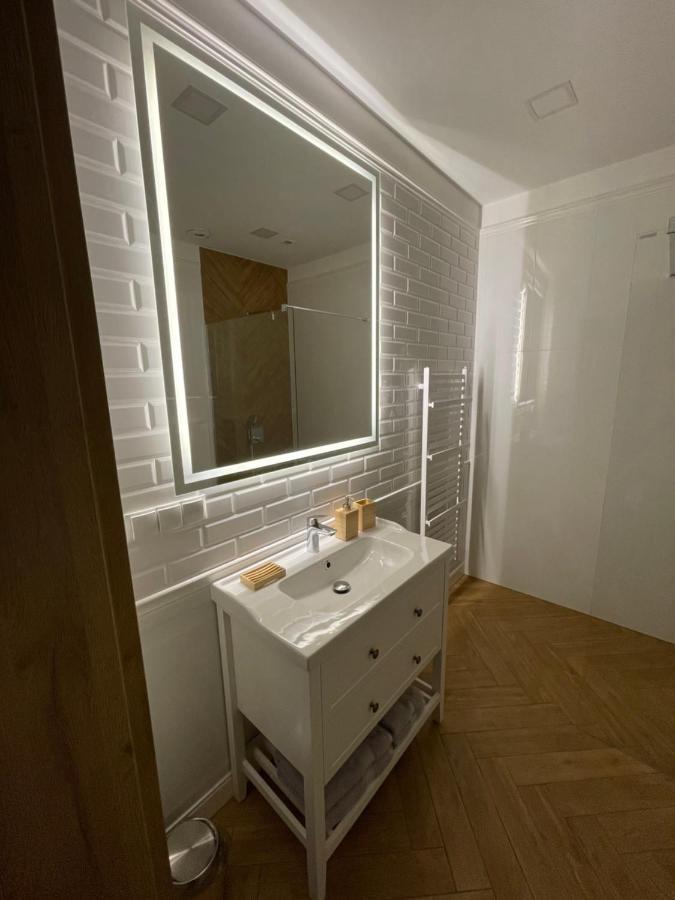 Route 7 Rooms Myślenice Extérieur photo